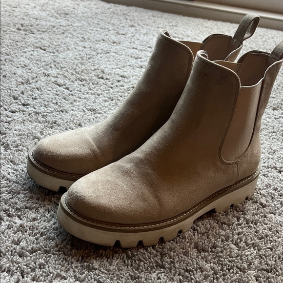Chinese Laundry Beige Ankle Boots - Picture 5 of 6